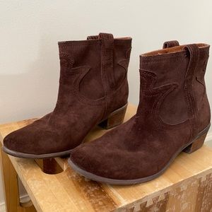 Lucky Brand Terra Western Suede Brown Booties size 8 / 8.5